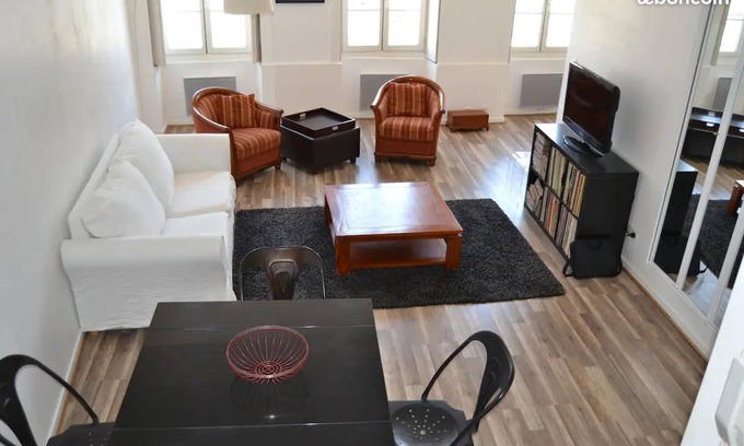 Saintes Apartamento | ❀ Pied à terre ❀ Town center / Air conditioning / Parking