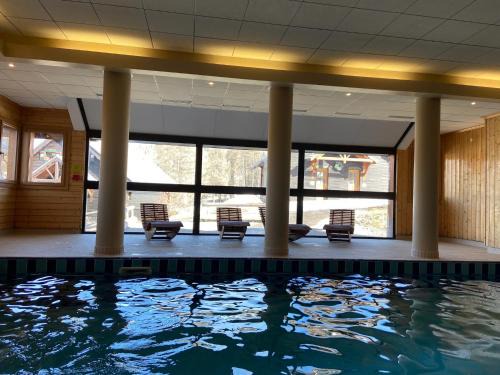 Risoul Apartamento | Pied des Pistes, 2 pièces, 6pers, Piscine et Sauna