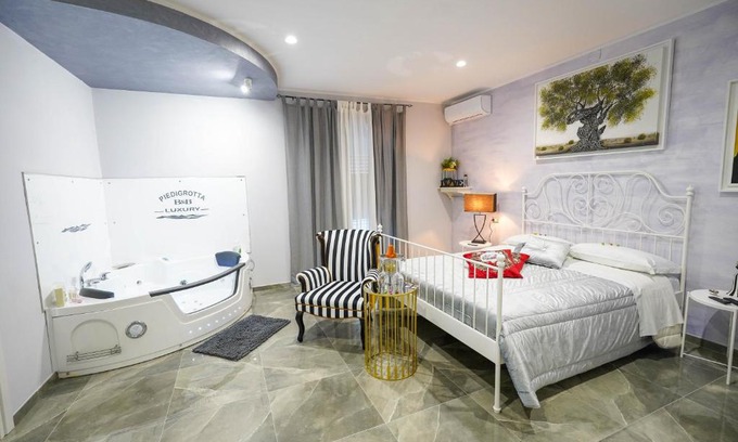 Pizzo Cama Y Desayuno | Piedigrotta Magique Luxury