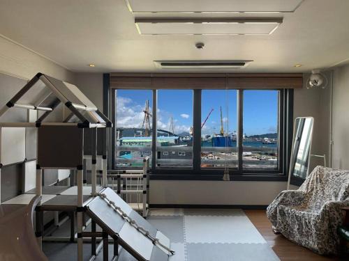 Yeongdo Apartamento | Pier 40 Free Parking Oceanview Kids House Jungle Gym Slide 2Bedroom