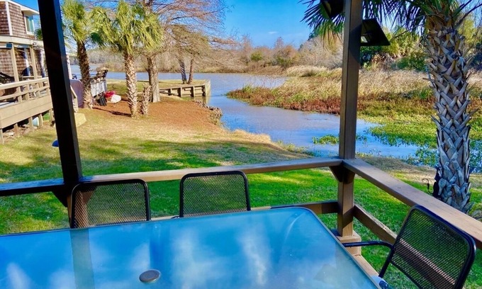 Waterwood Cabaña | Pier Serenity Waterfront!