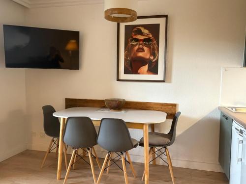 Bergers Apartamento | Pierre et Vacances Les Bergers au Pied des pistes & Piscine -Sauna & Balcon Sud