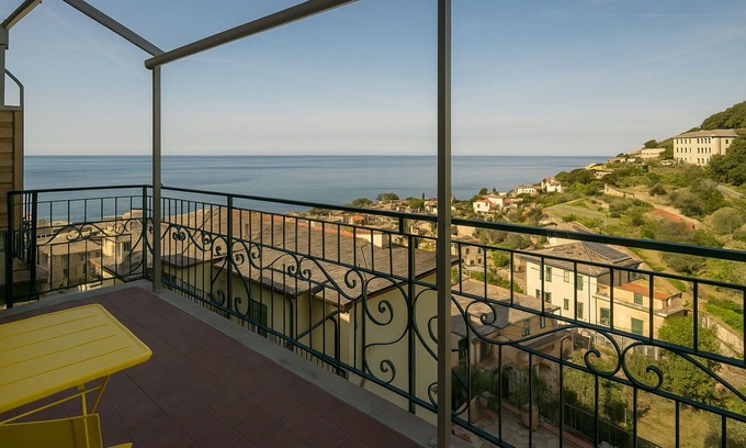 Bogliasco Apartamento | Apartamento en Pieve Ligure con 2 habitaciones, capacidad 5