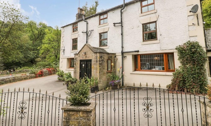 Bonsall Cabaña | PIG-OF-LEAD, family friendly, character holiday cottage in Bonsall