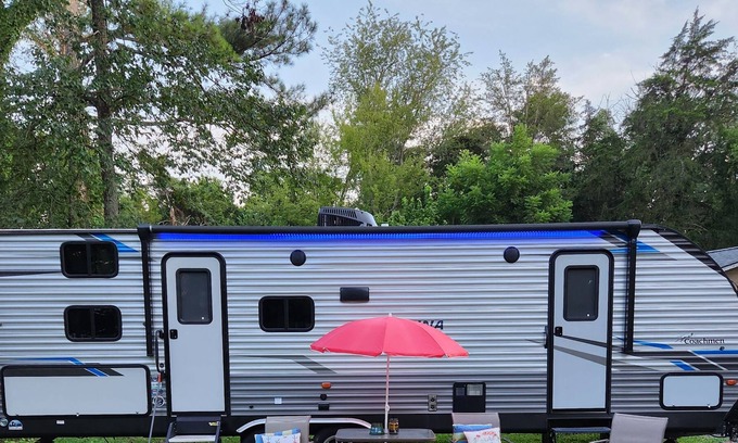 Kodak Casa | Pigeon Forge Gatlinburg Buc-ee's Dollywood GSMNP WiFi Kitchen mountains camper