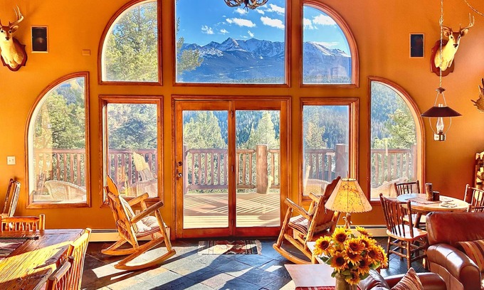 Woodland Park Casa | Phenomenal Vista de Pikes Peak En Amplio Mountain Lodge