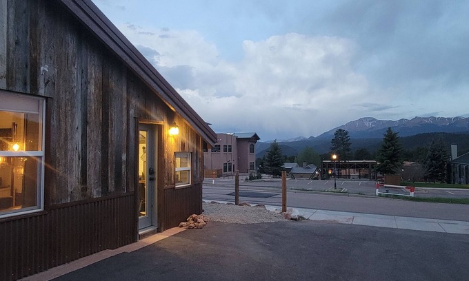 Woodland Park Casa | Pikes Peak Views: One Block to Downtown