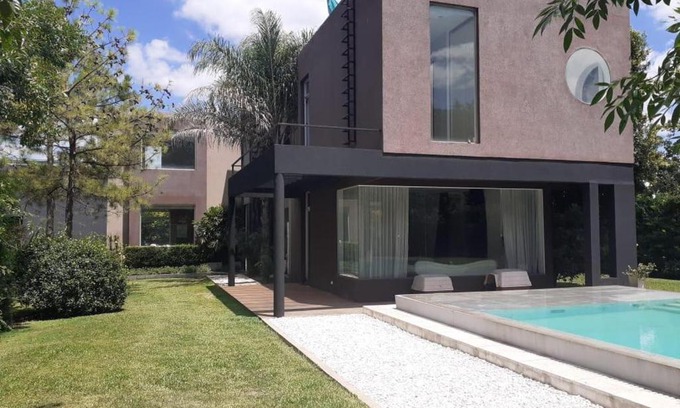 Lagomarsino Casa | PILAR BARRIO PRIVADO con AMENITIES CASA 6 AMB CON PISCINA