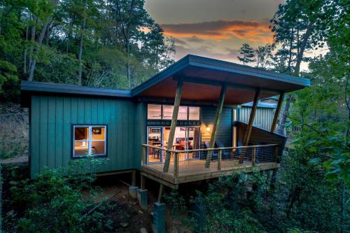 Pisgah Forest Hotel | Pilot Cove