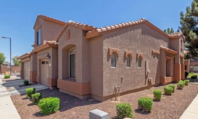 Chandler Casa | Pilot's Lounge - 2 miles from Chandler Municipal Airport