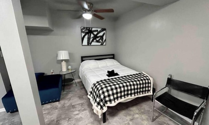 Pilsen Apartamento | Pilsen Chicago's Art District Apartment