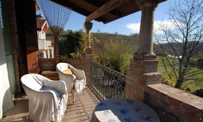 Asti Chalet De Esquí | Casa Pimpa: Asti Monferrato, Langhe, Roero