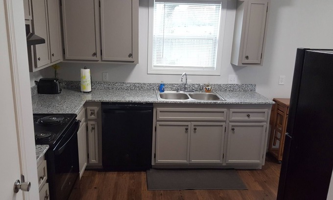 Springdale Condominio | Pin Oak Place