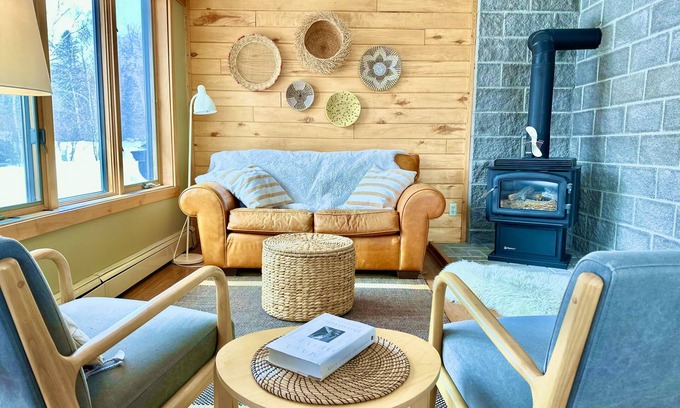 Grand Marais Casa | Pincushion Mountain Haus