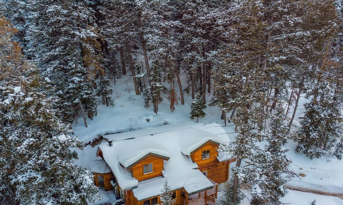 Summit Park Cabina | Magnífica cabaña privada con veranda Mountain Views & Spa ❤ por AvantStay