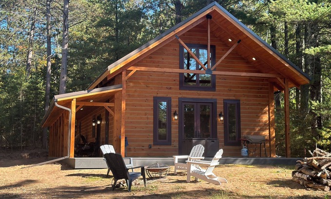Minong Cabina | Pine Cabin on Gilmore Lake