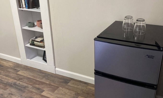 Fletcher Apartamento | Pine Guesthouse—Asheville area