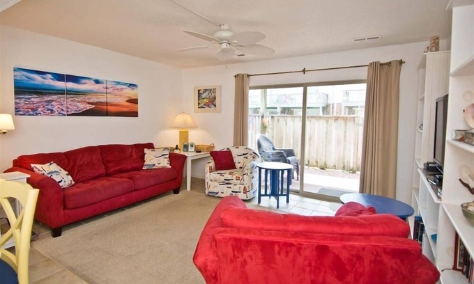 Pine Knoll Shores Casa | Pine Knoll Townes 65, Almost Oceanfront Townhouse in Pine Knoll Shores, NC!