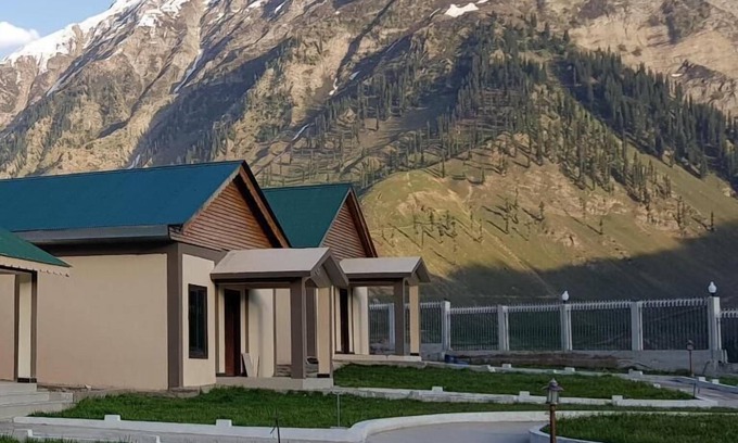 Azad Kashmir Complejo | Pine Top Resort Batakundi