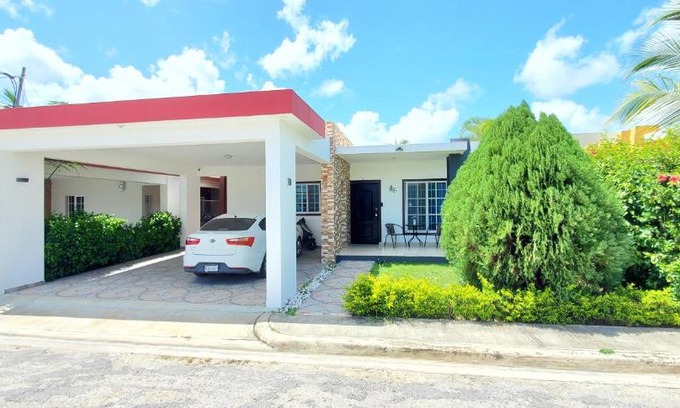 Higuey Casa | Pine Tree Entire House 2B Gated Com