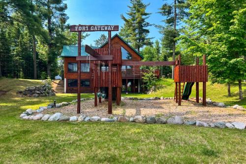 Mercer Casa | Pine Tree House