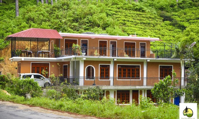 Hatton Casa | Pine Trees Homestay