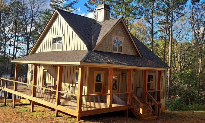 Wedowee Casa | Pine Wood Lodge 5bedroom/3bath Sleeps 16+