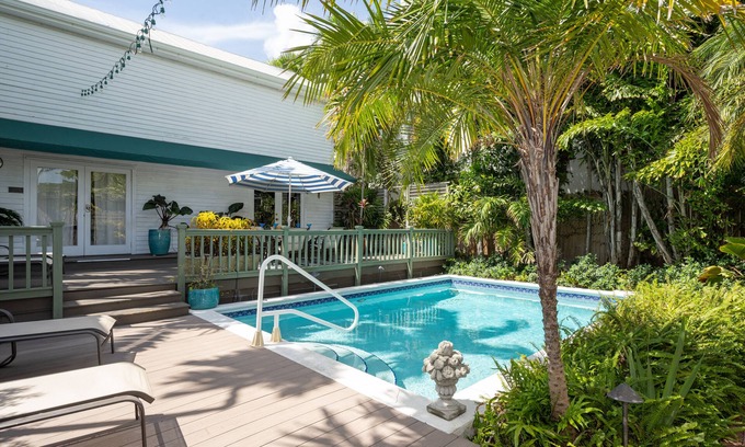 Downtown Cabaña | PINEAPPLE COTTAGE - Old Town Alquiler - Piscina privada - Aparcamiento -2BR / 2BA