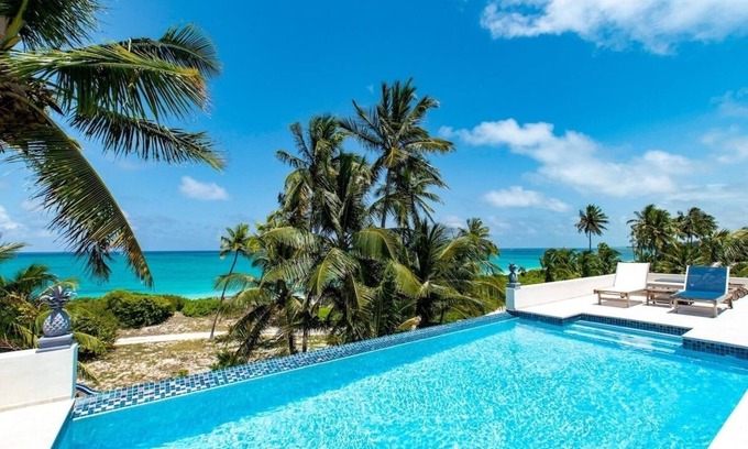 Governor's Harbour Casa | Pineapple House 4 Bedroom Home