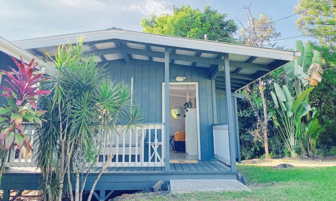Keaau Casa | Pineapple Studio, Kitchenette, Private Lanai