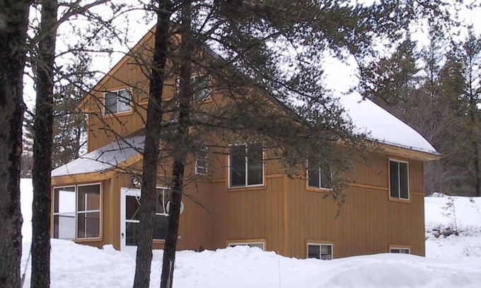 Conover Apartamento | Unidad superior de Pinecone Place - 3 habitaciones