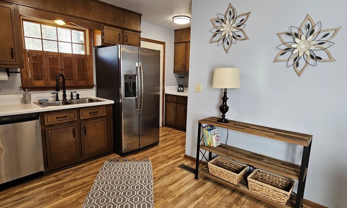 Mentone Cabaña | Pinecrest Cottage - cozy guesthouse, close to all things Mentone!