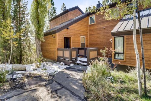 Dollar Point Casa | Pinegrove by AvantStay Beautiful Villas Condo just outside Tahoe City