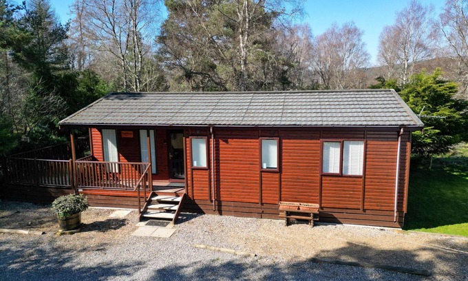 Cullachie Casa | Pinemarten Lodge by Interhome