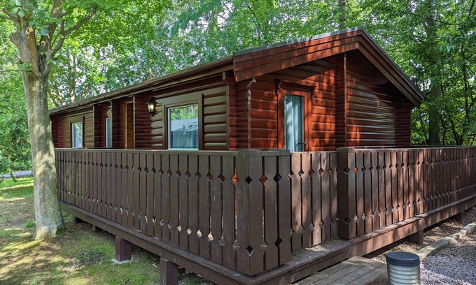 Kenwick Cabina | Pineshadow Lodge-Dog Friendly, Kenwick Park, Louth