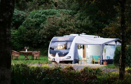 Carlyon Otro | Pinetum Gardens Retreats