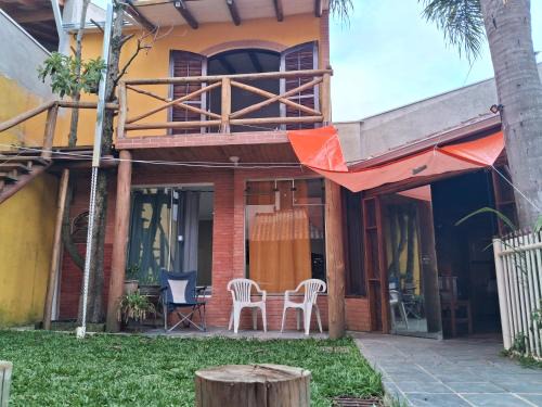 Pinhais Casa | Pineville House