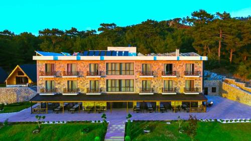 Ayvacik Hotel | Pinhan Otel Kazdağıları