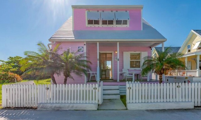 Hope Town Casa | Pink Coral es tu hogar en el Paraíso!