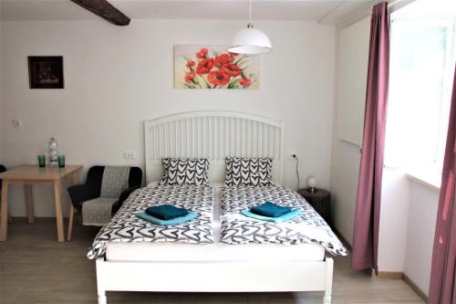 Ljubljana Old Town Apartamento | Pink house Studio