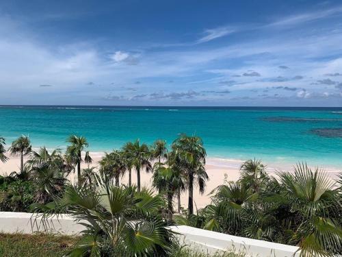Governor's Harbour Apartamento | Pink Sands Point estate