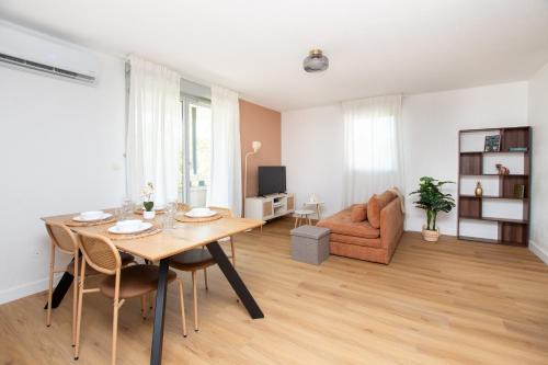 Trois Cocus - Borderouge - Croix-Daurade - Paleficat Apartamento | PinkCity Signature - air conditioning - metro - parking - patio