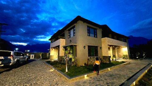 Skardu Hotel | Pinnacle Executive Lodges