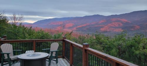 Pittman Center Casa | Pinnacle View Lodge by Stony Brook Cabins