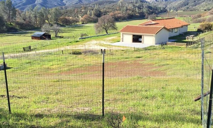 Paicines Casa | Pinnacles Ranch - Closest to the Park (2 miles to East Entrance)