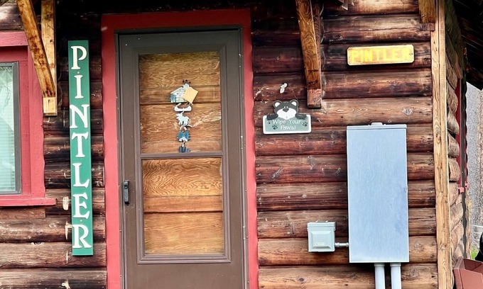 Seeley Lake Cabina | acogedora cabaña en un entorno precioso