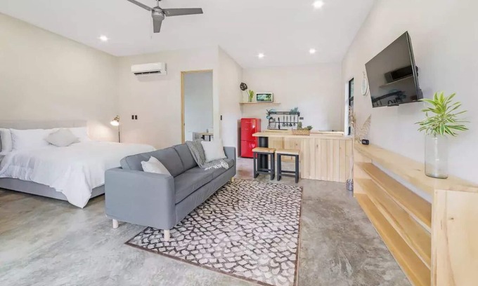 Marbella Apartamento | Pipa's Surf House 2ppl, 1bed, 1bath