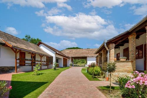Bodony Casa | Pipacs és Tulipán Vendégház