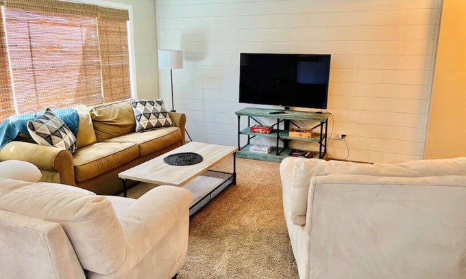Fargo Casa | Piper's Place - Cozy condo in South Fargo