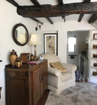 Broseley Casa | Pipers Cottage - Quirky Cottage near Ironbridge!